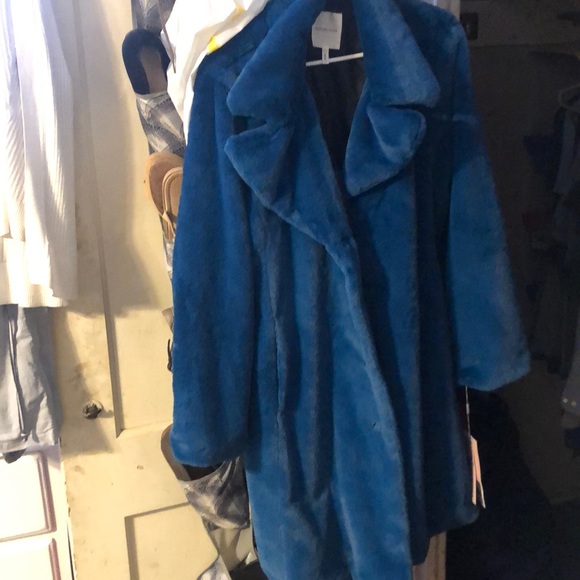 Faux fur coat brand new - Picture 4 of 5